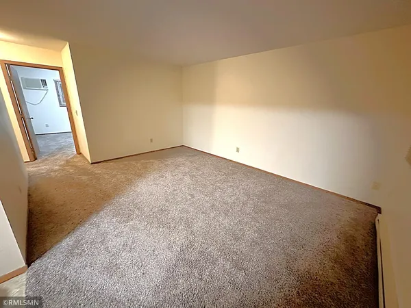 $1,025 | 1380 Heritage Drive, Unit 1, New Richmond, WI 54017