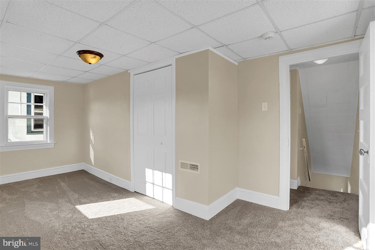 336 Springdale Road York, PA 17403 - Photo 18 of 30 Gallery Image 18