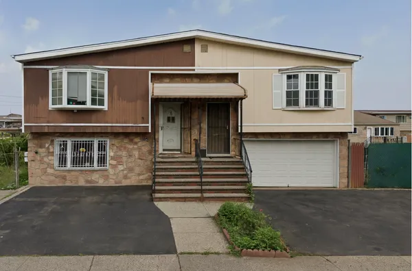 $3,000 | 7 Chopin Court, Unit 1B, Jersey City, NJ 07302