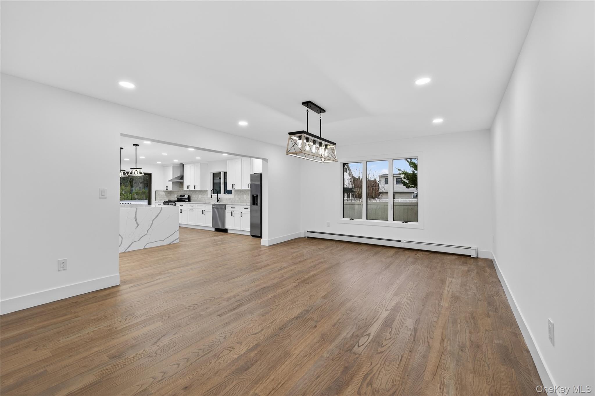 611 Deer Park Road Babylon, NY 11702 - Photo 18 of 37