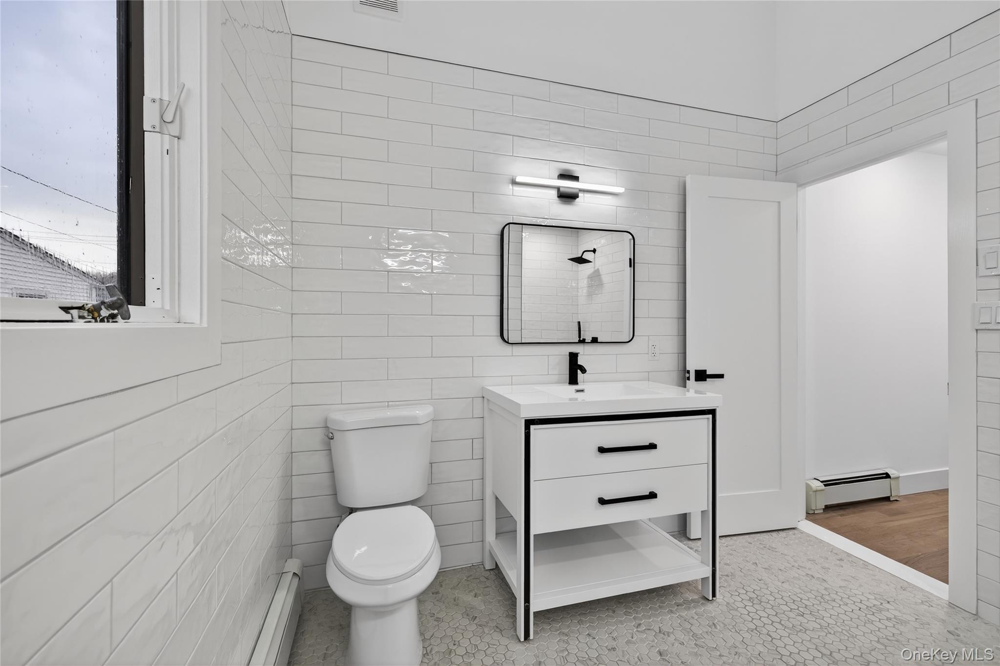 611 Deer Park Road Babylon, NY 11702 - Photo 25 of 37