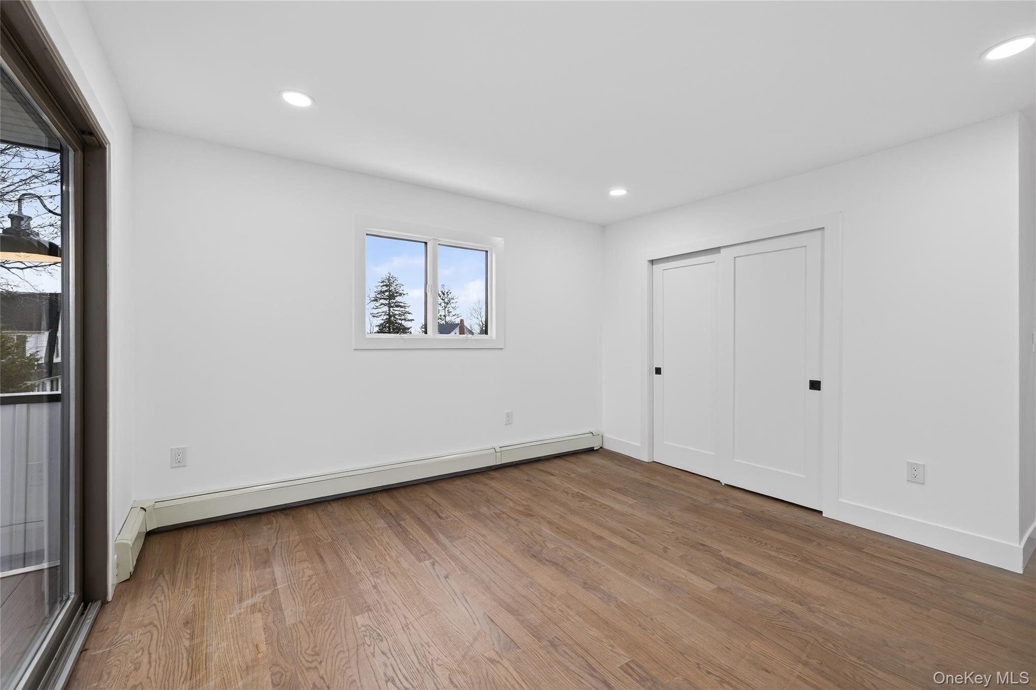 611 Deer Park Road Babylon, NY 11702 - Photo 33 of 37