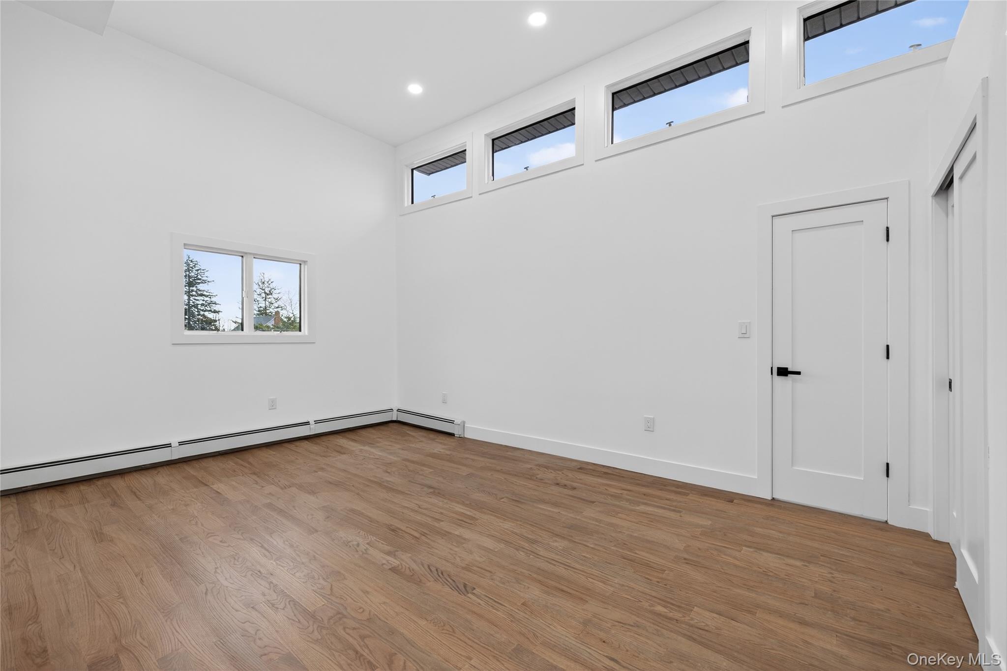 611 Deer Park Road Babylon, NY 11702 - Photo 36 of 37