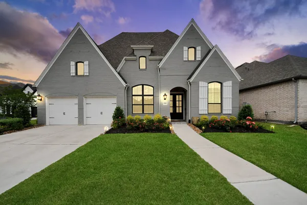 $750,000 | 4310 Bakers Cove, Manvel, TX 77578