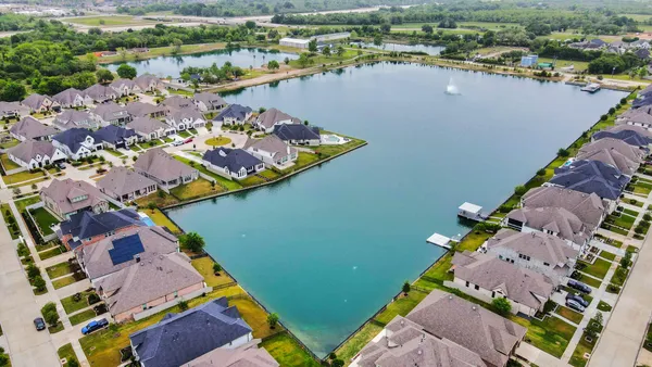 $750,000 | 4310 Bakers Cove, Manvel, TX 77578