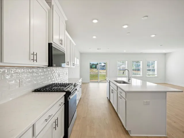 $487,990 | 352 Calm Water Way, Summerville, SC 29486