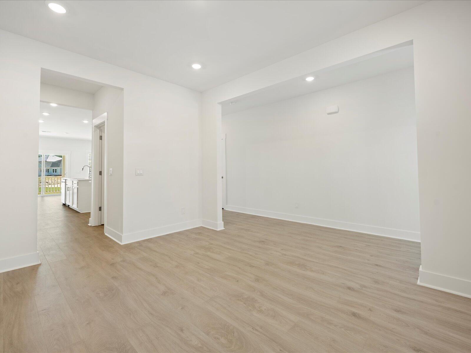 352 Calm Water Way Summerville, SC 29486 - Photo 8 of 24 13-DSC09380