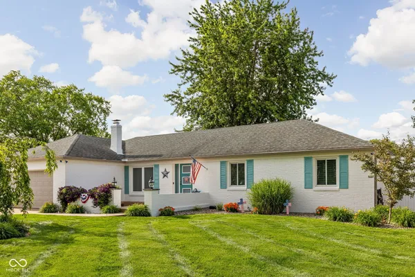 $345,000 | 708 Airport Road, Brownsburg, IN 46112