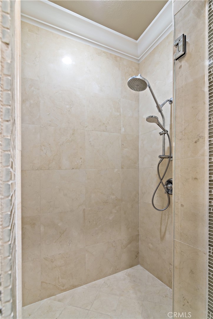689 Crystal Mountain Circle Riverside, CA 92506 - Photo 30 of 74 Primary Bathroom - Shower