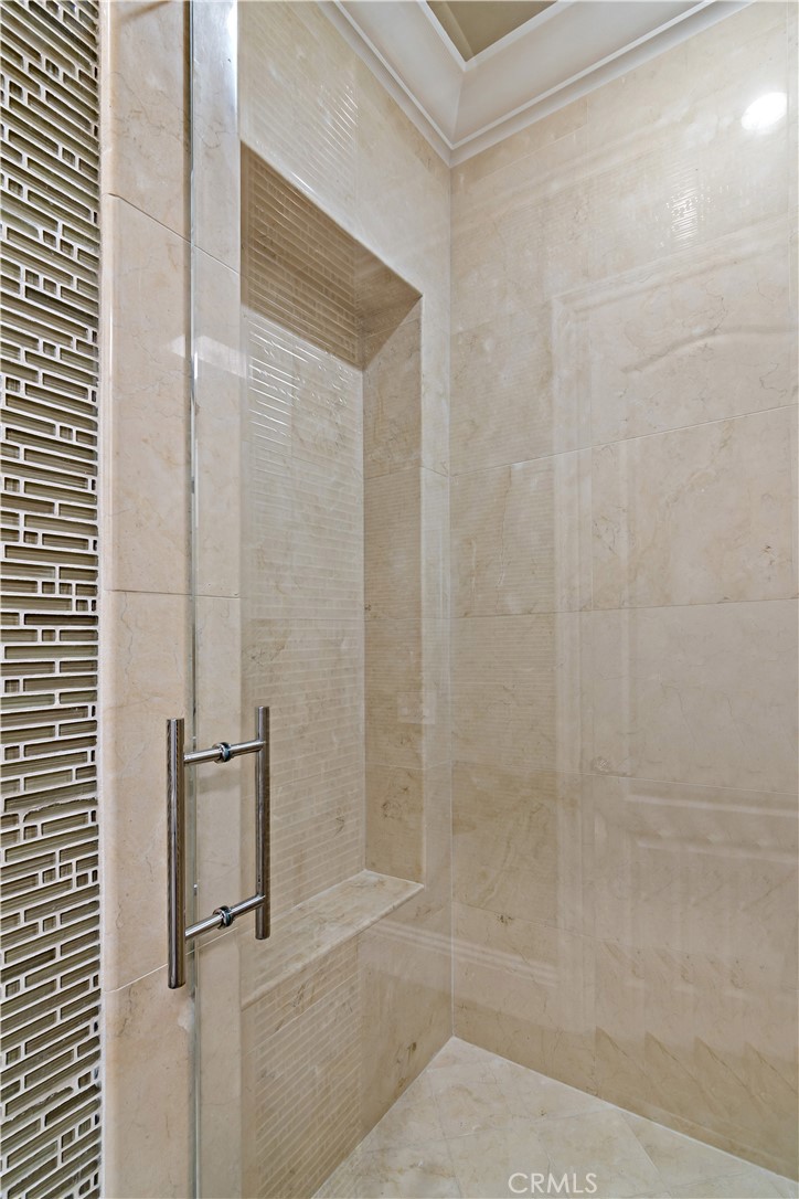 689 Crystal Mountain Circle Riverside, CA 92506 - Photo 31 of 74 Primary Bathroom - Shower
