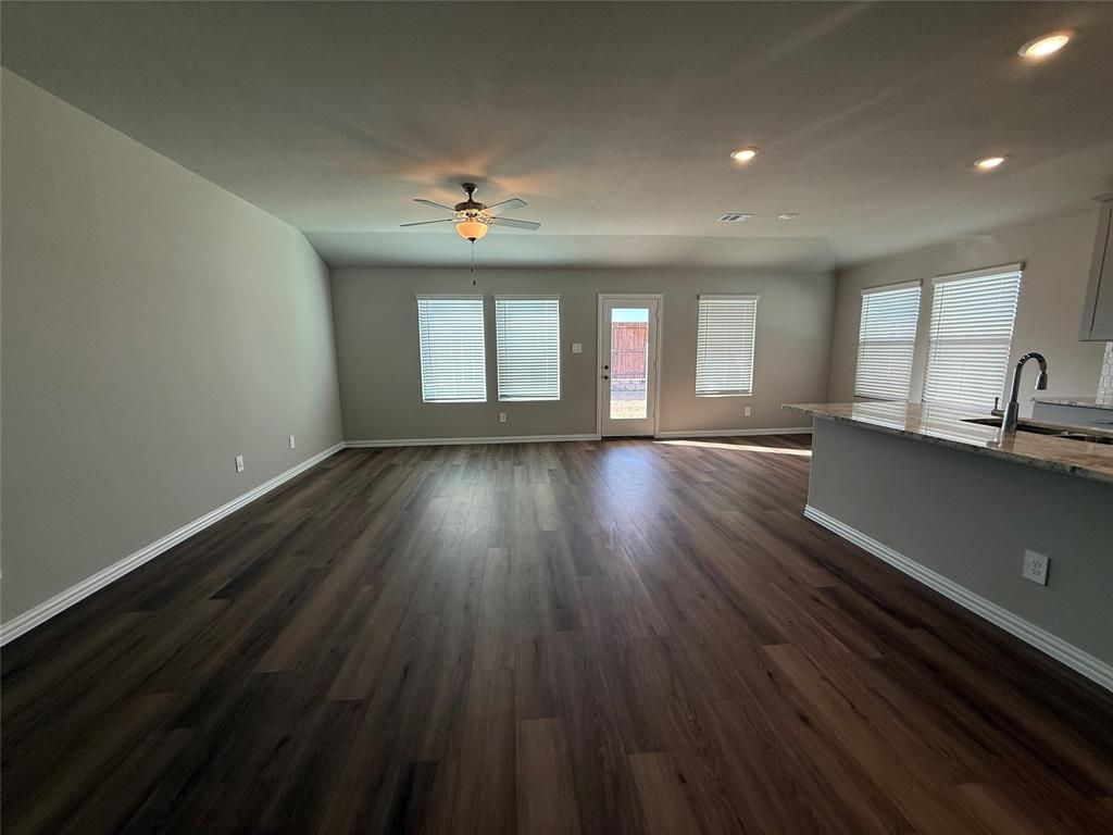 2624 Grand Cyn Street Anna, TX 75409 - Photo 11 of 24