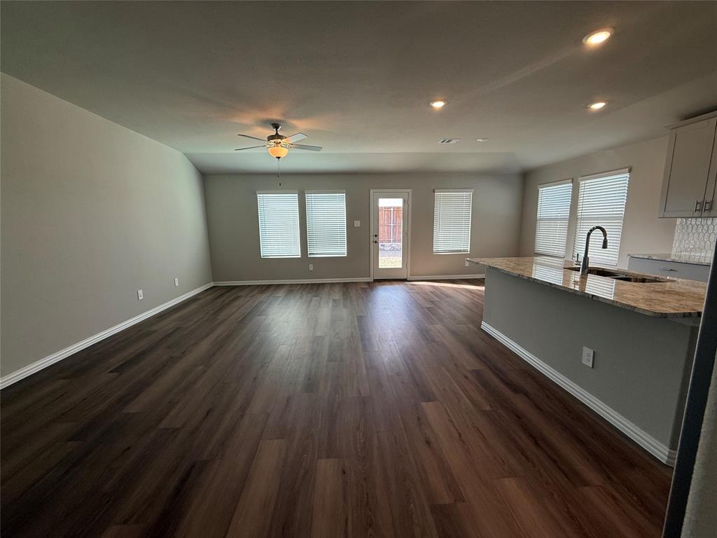 2624 Grand Cyn Street Anna, TX 75409 - Photo 8 of 24