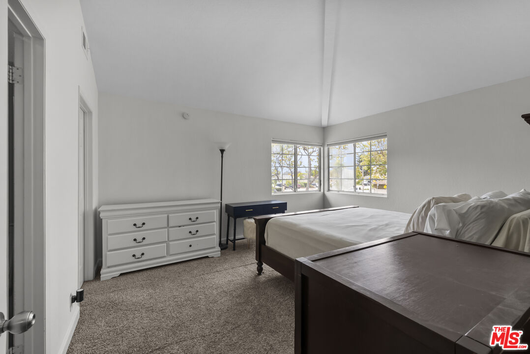 719 East Pleasant Valley Road Port Hueneme, CA 93041 - Photo 11 of 42