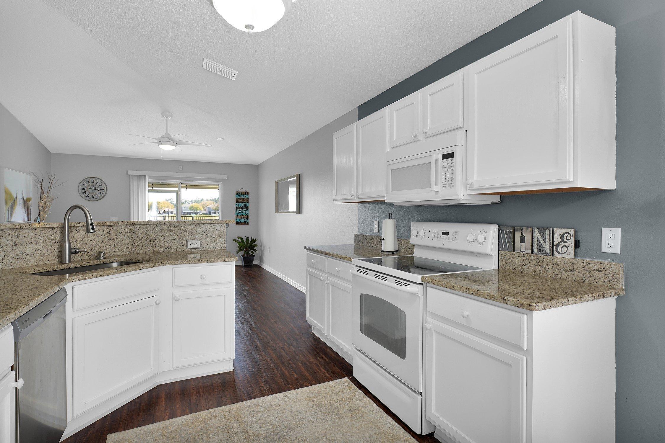76456 Longleaf Loop Yulee, FL 32097 - Photo 11 of 29 011-76456LongleafLoop-Yulee-FL-32097-SMA