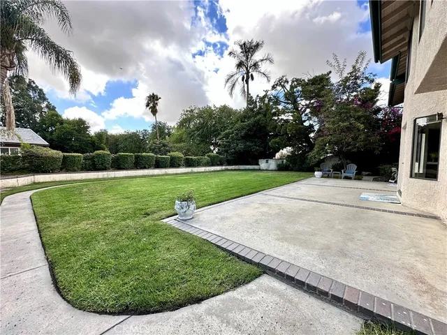 a view of outdoor space yard and entertaining space