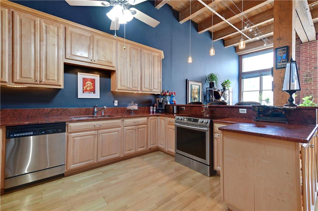 306 West 7th Street, Unit 204 Kansas City, MO 64105 - Photo 13 of 19