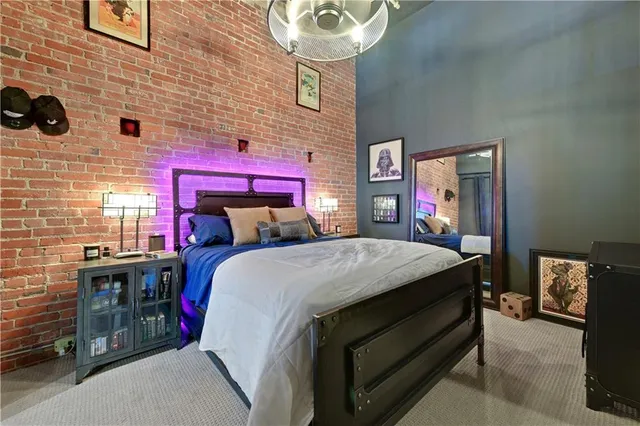 $2,165 | 306 West 7th Street, Unit 204, Kansas City, MO 64105