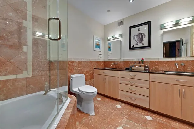 $2,165 | 306 West 7th Street, Unit 204, Kansas City, MO 64105