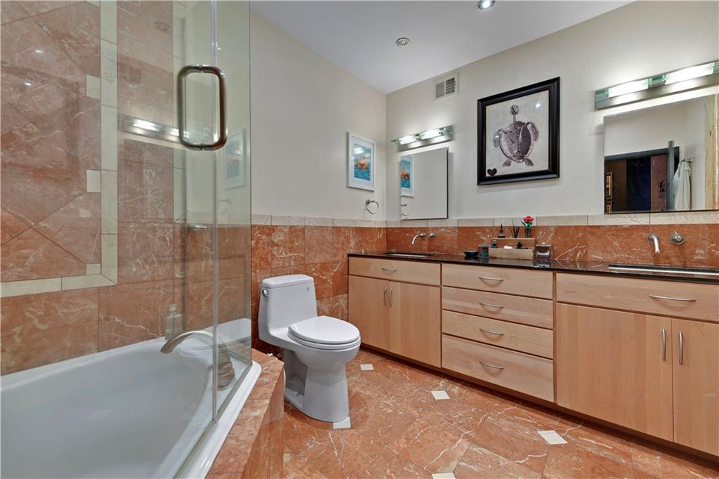 306 West 7th Street, Unit 204 Kansas City, MO 64105 - Photo 18 of 19