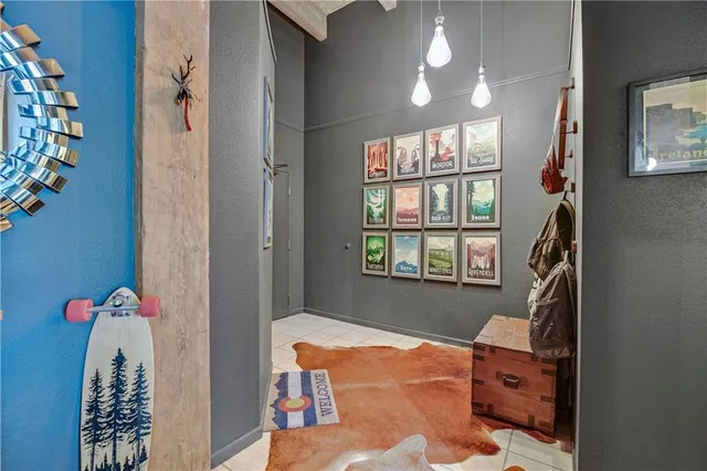 $2,165 | 306 West 7th Street, Unit 204, Kansas City, MO 64105