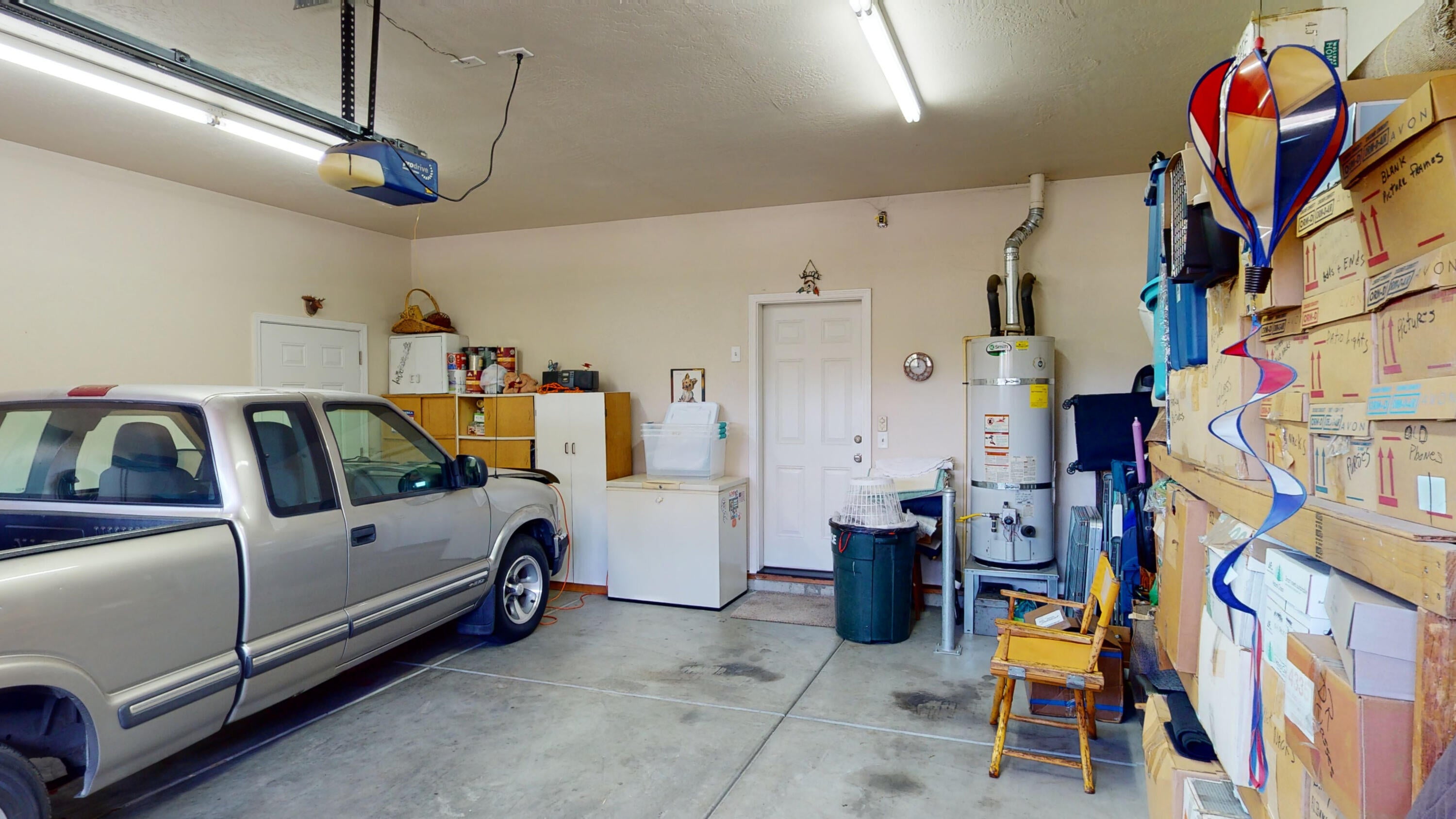 3652 Bursell Road Central Point, OR 97502 - Photo 26 of 36 Garage
