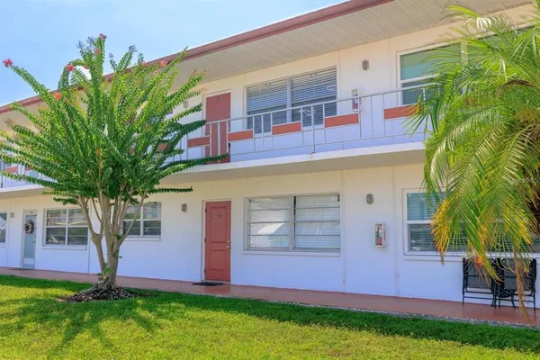$105,000 | 2050 58th Avenue North, Unit 25, St. Petersburg, FL 33714