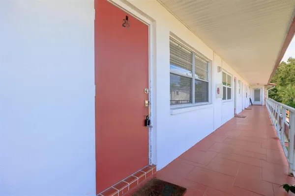 $105,000 | 2050 58th Avenue North, Unit 25, St. Petersburg, FL 33714
