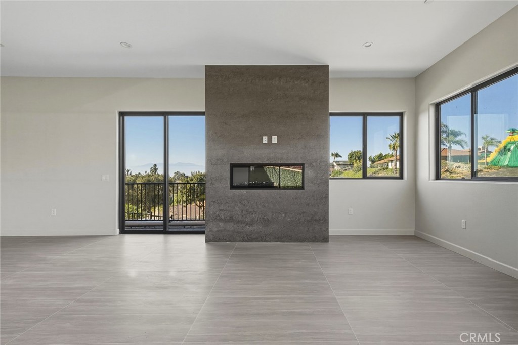 16515 Canyon Ridge Drive Riverside, CA 92503 - Photo 15 of 61