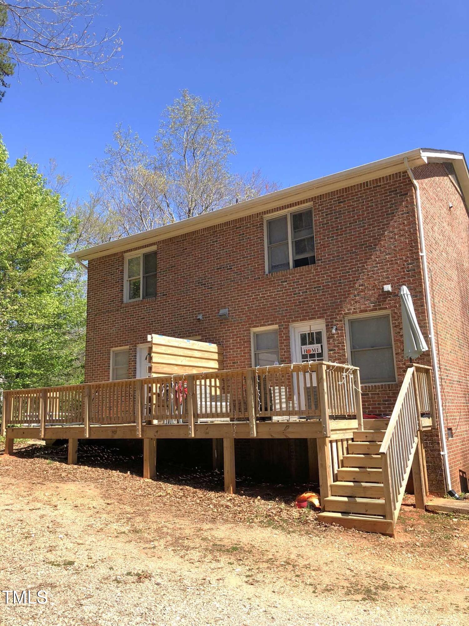 5320 Wayne Street Raleigh, NC 27606 - Photo 13 of 23 13- Unit A deck