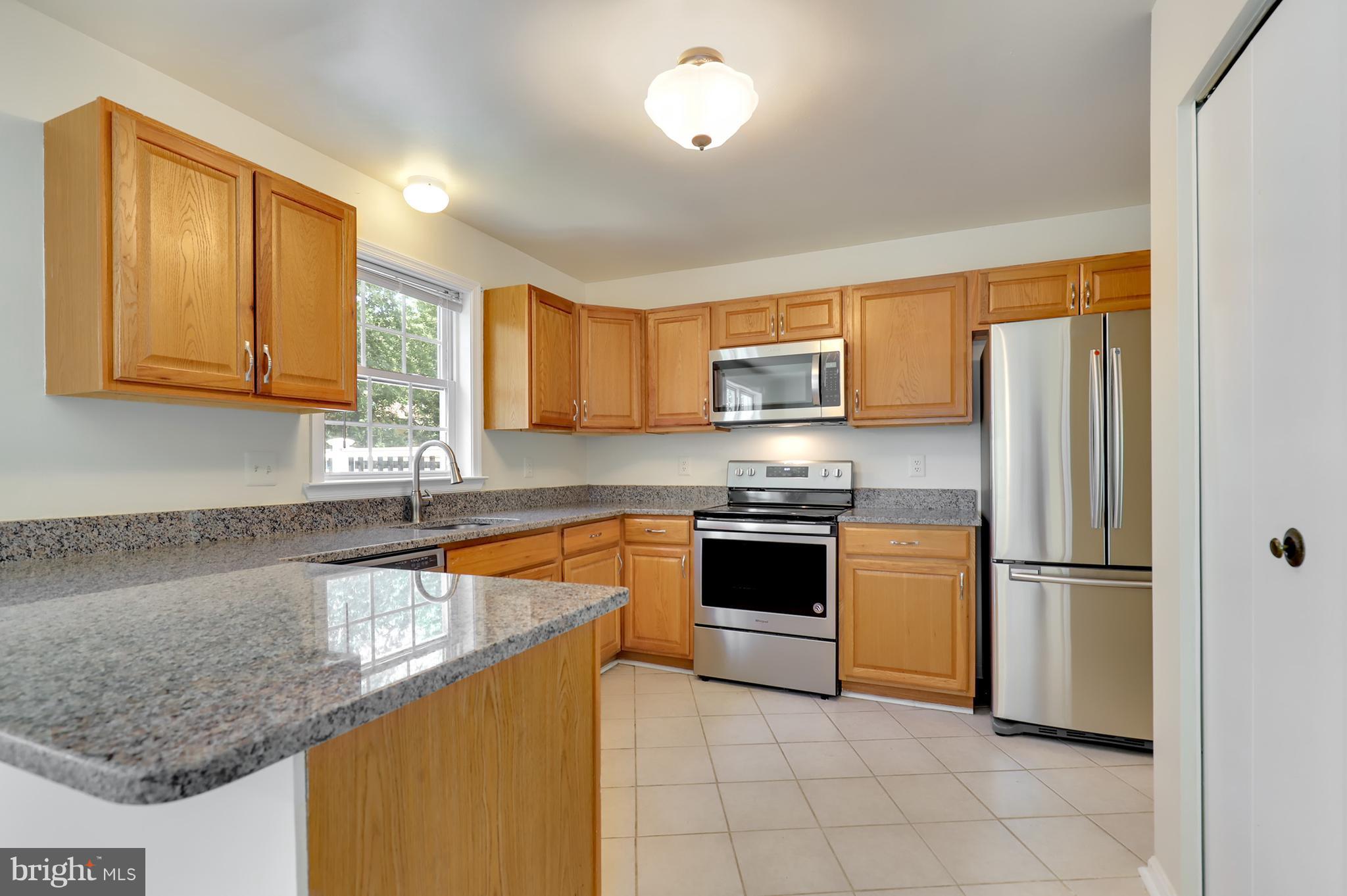 8016 Northumberland Road Springfield, VA 22153 - Photo 13 of 30 Kitchen