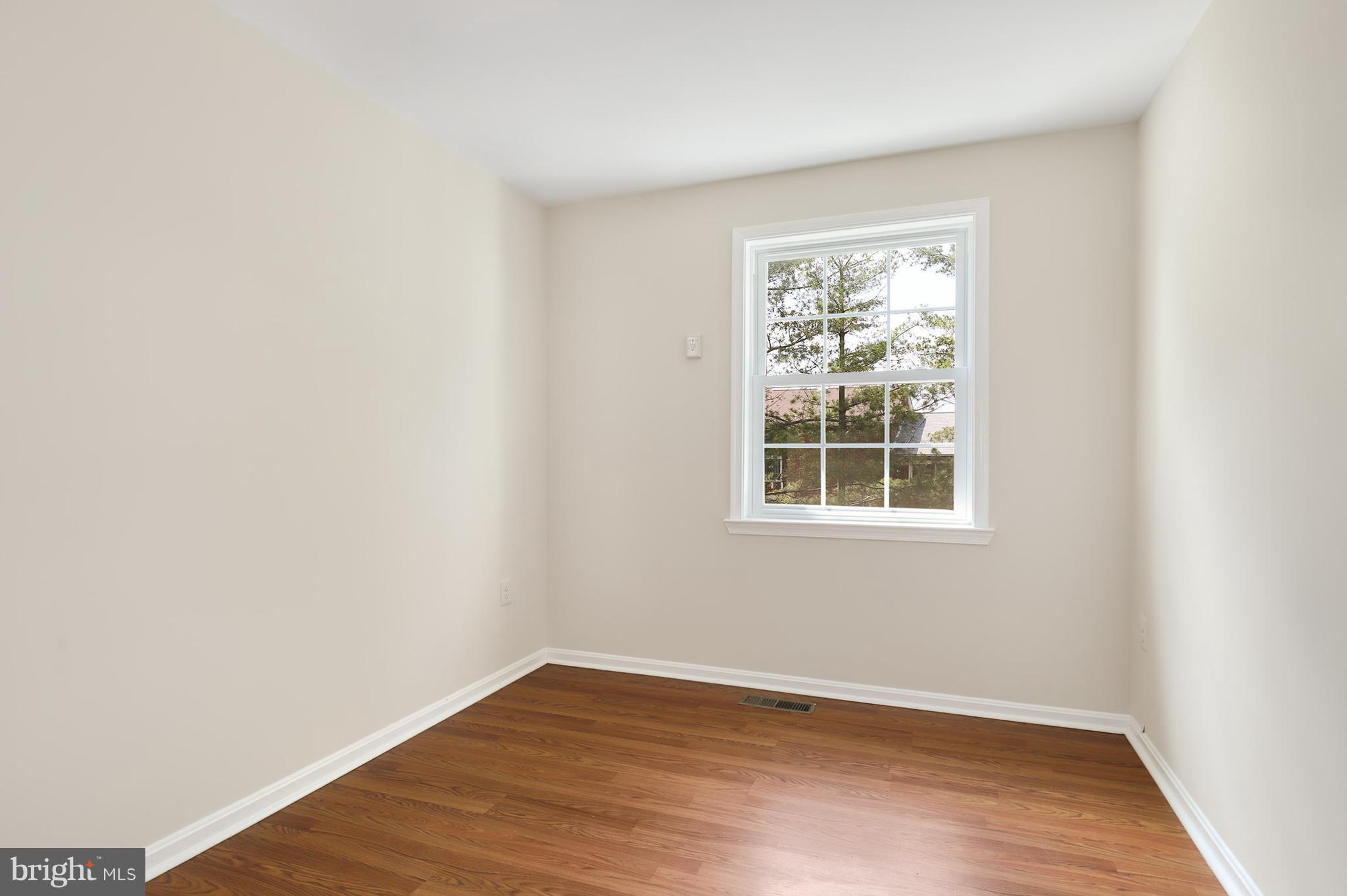 8016 Northumberland Road Springfield, VA 22153 - Photo 18 of 30 Bedroom