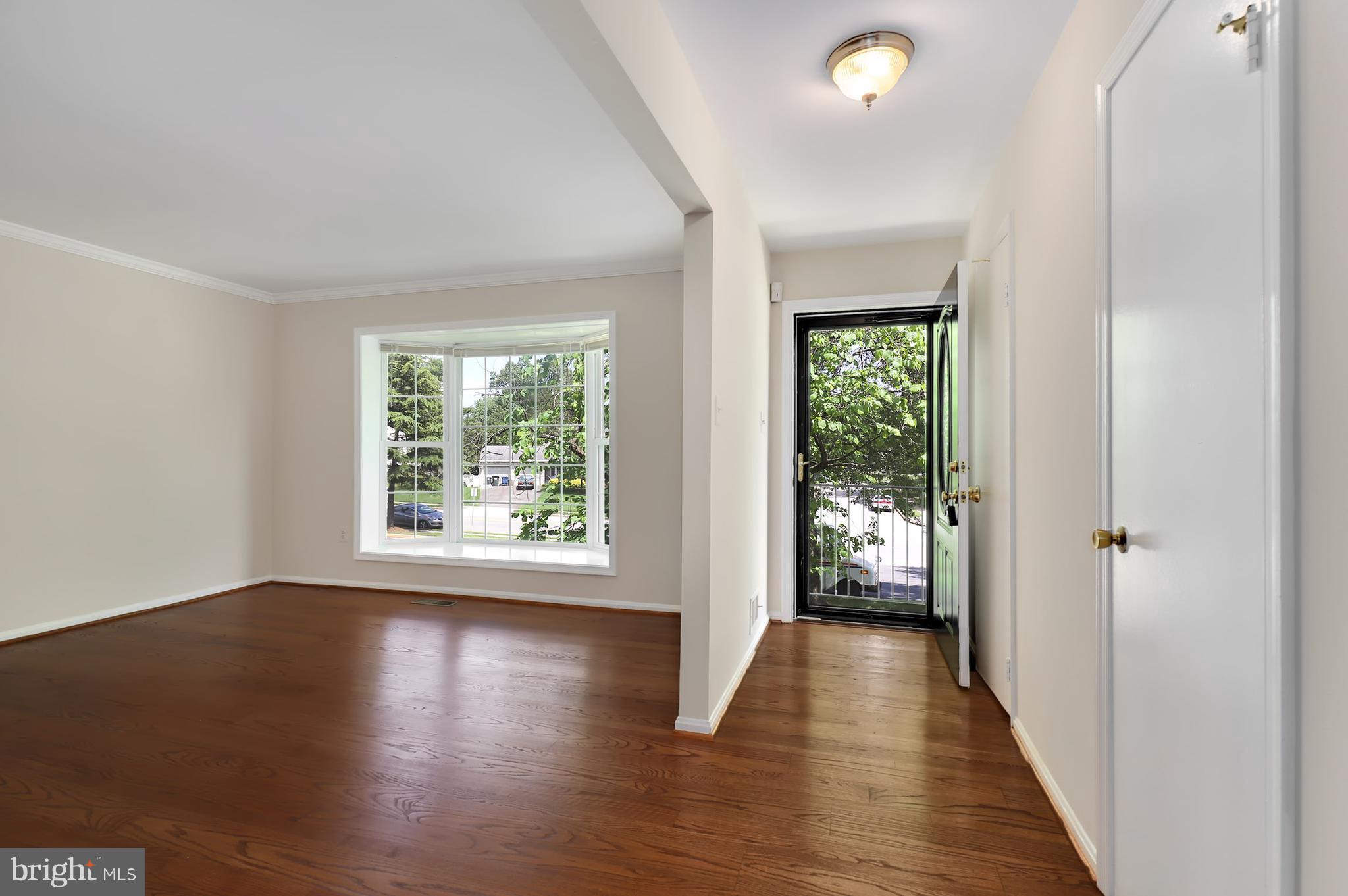 8016 Northumberland Road Springfield, VA 22153 - Photo 3 of 30 Interior (General)