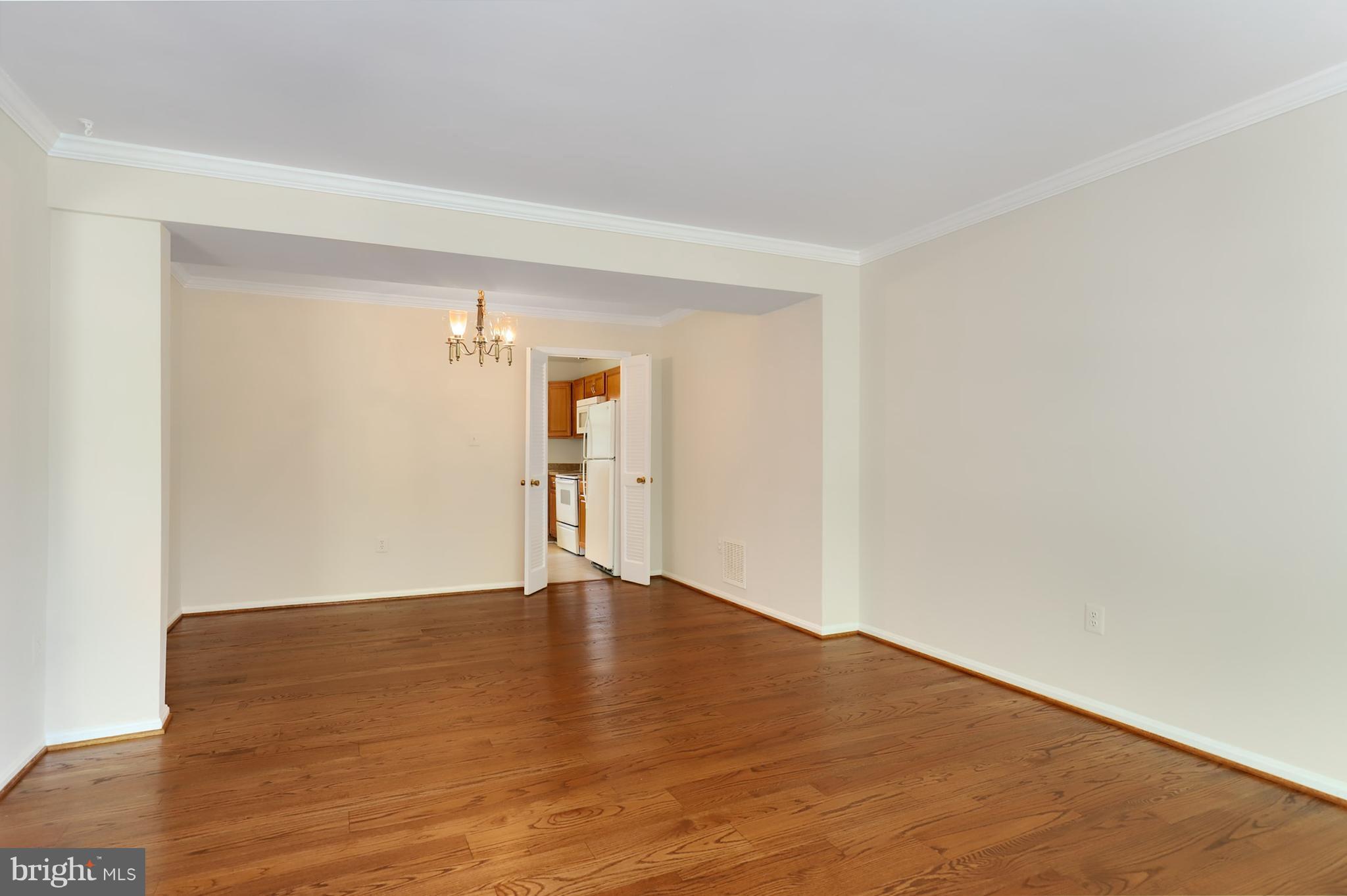 8016 Northumberland Road Springfield, VA 22153 - Photo 5 of 30 Interior (General)