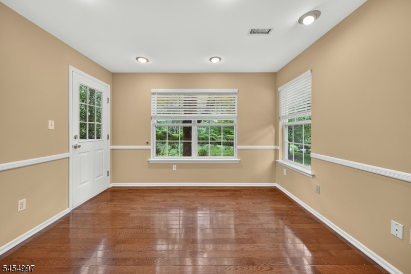 4 Springholm Drive Berkeley Heights, NJ 07922 - Photo 2 of 15 Gallery Image 2