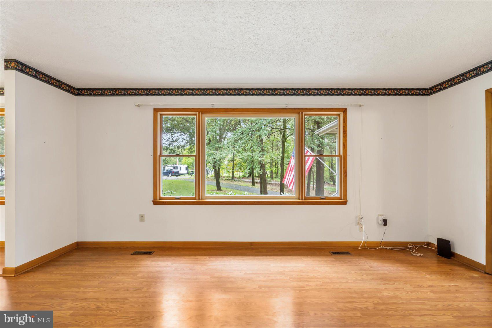 7909 Poplar Grove Road Severn, MD 21144 - Photo 8 of 39 Living room