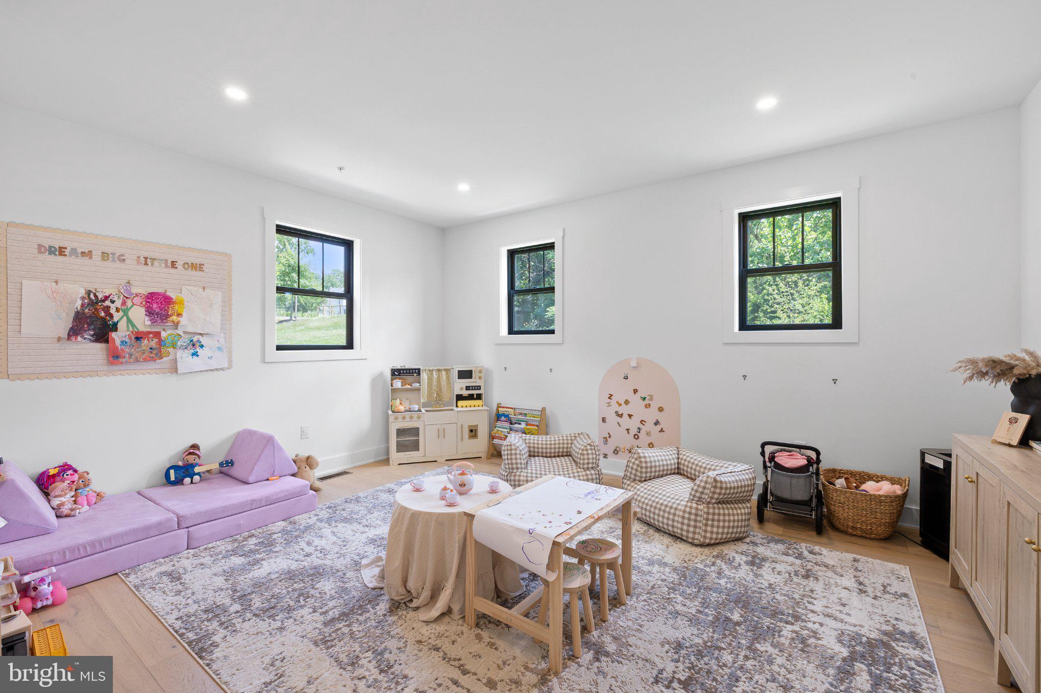 985 Henry Avenue Wayne, PA 19087 - Photo 16 of 28 Bright and playful children's space.