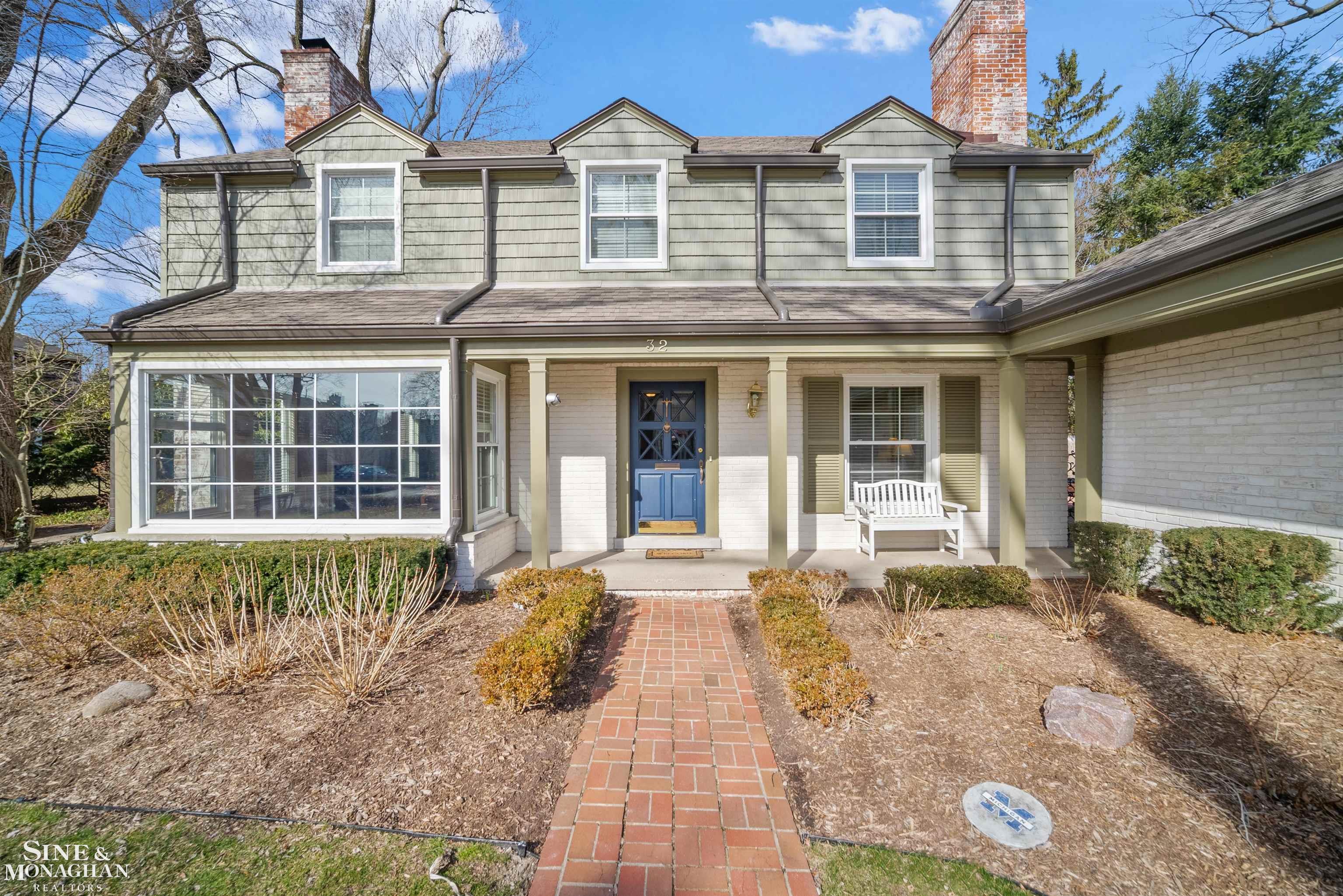 32 Harbor Hill Road Grosse Pointe, MI 48236 - Photo 2 of 52 50140306-e80bbe97-4132-453d-9c4e-2a247660d58d.JPG