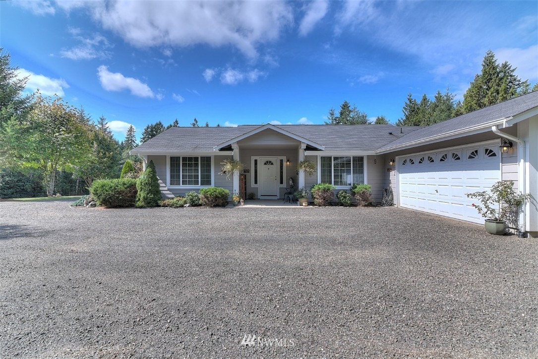 5862 Ray Road Southeast Port Orchard, WA 98367 - Photo 1 of 25 Gallery Image 1