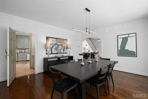 $1,799,900 | 20 Ridgemoor Drive, Clayton, MO 63105