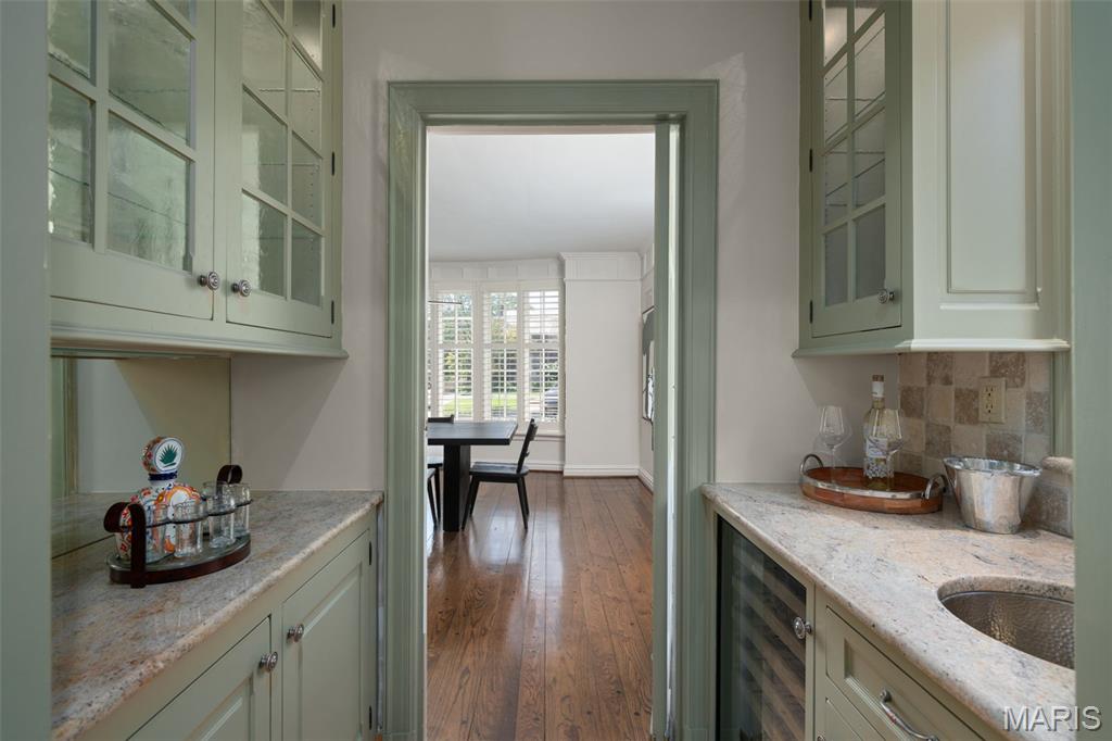 20 Ridgemoor Drive Clayton, MO 63105 - Photo 14 of 76