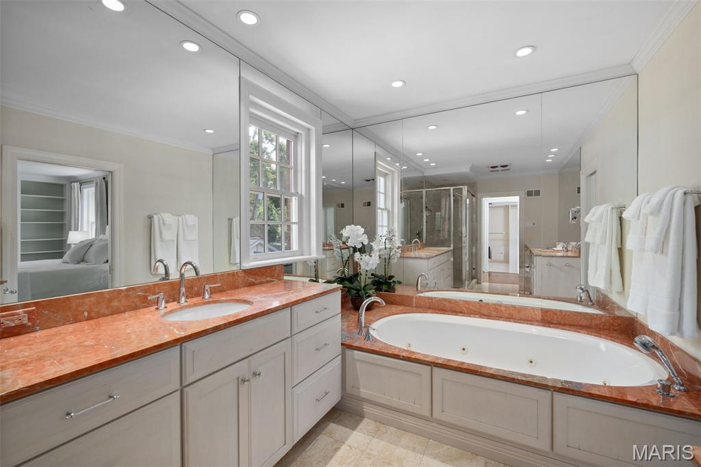 20 Ridgemoor Drive Clayton, MO 63105 - Photo 33 of 76