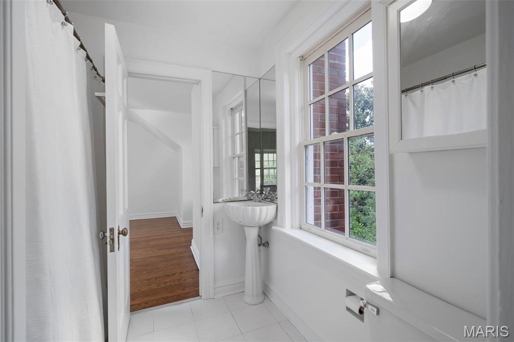 20 Ridgemoor Drive Clayton, MO 63105 - Photo 52 of 76