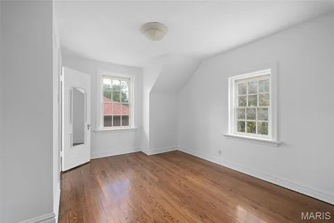 $1,799,900 | 20 Ridgemoor Drive, Clayton, MO 63105