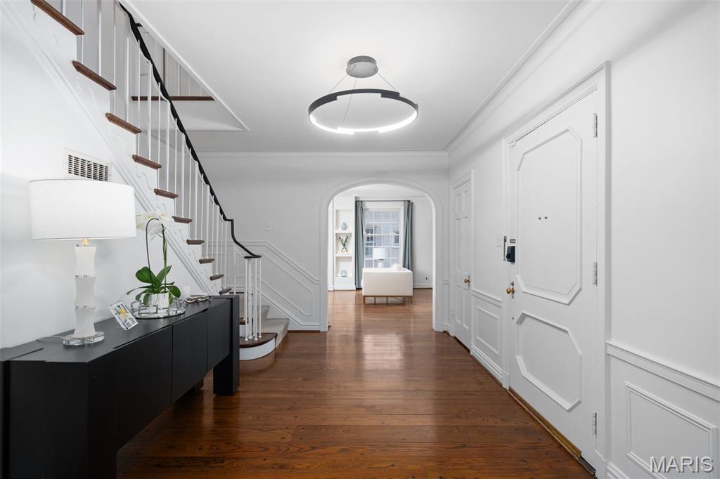 20 Ridgemoor Drive Clayton, MO 63105 - Photo 6 of 76