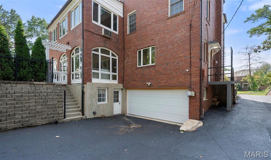 20 Ridgemoor Drive Clayton, MO 63105 - Photo 70 of 76