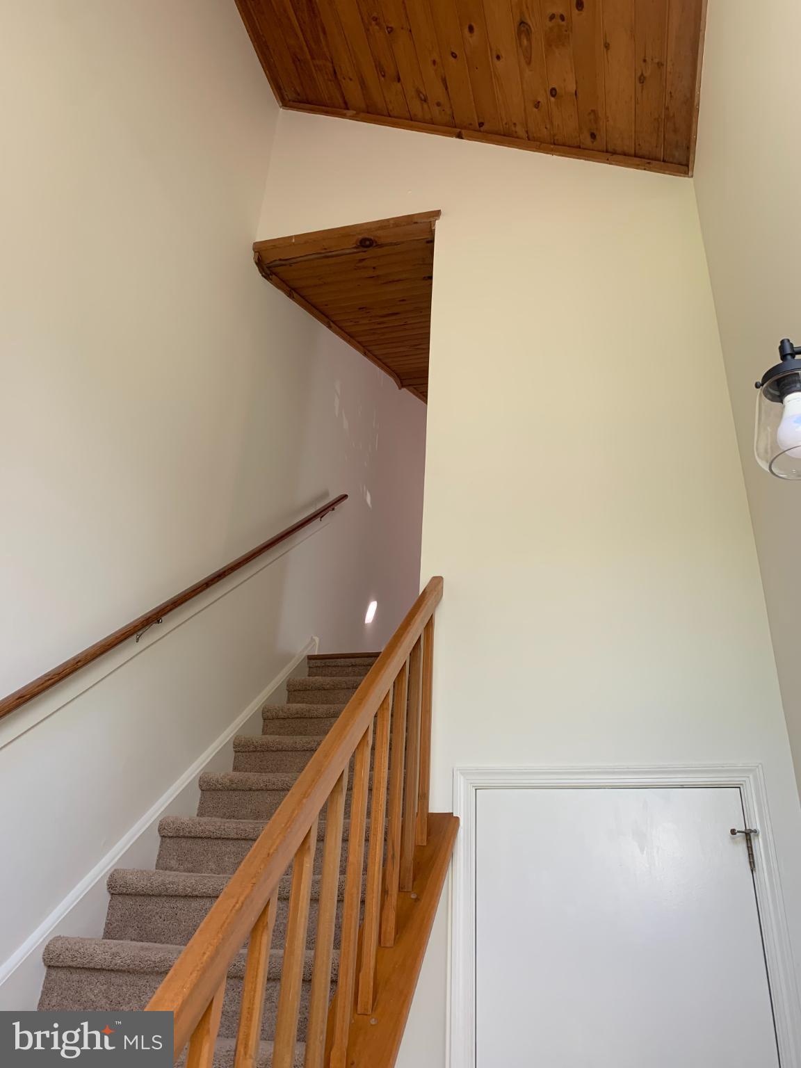 214 Christopher Place, Unit 214 Chalfont, PA 18914 - Photo 4 of 27 a view of entryway