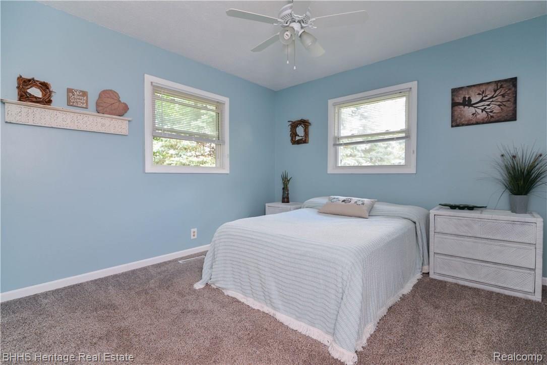 10260 Torrey Road Fenton, MI 48430 - Photo 19 of 36 AUG_8827.jpg