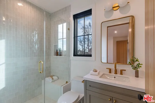 $3,995,000 | 7419 Alverstone Avenue, Los Angeles, CA 90045