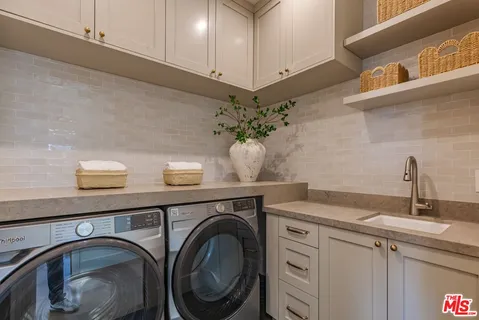 $3,995,000 | 7419 Alverstone Avenue, Los Angeles, CA 90045