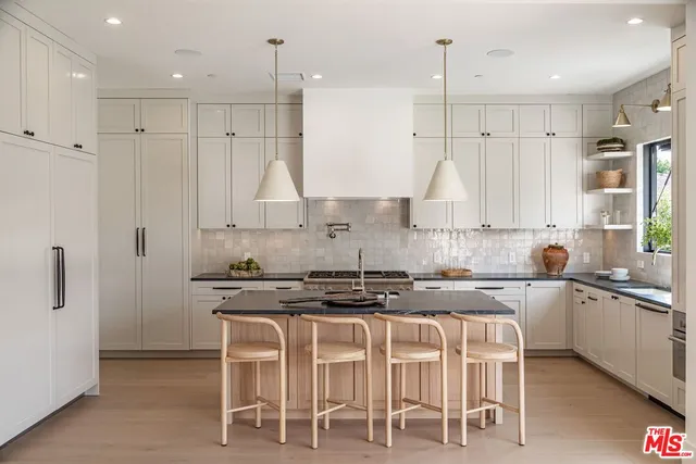 $3,995,000 | 7419 Alverstone Avenue, Los Angeles, CA 90045